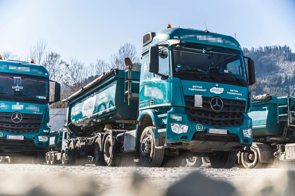 Тягач Mercedes-Benz Arocs 2643 6x4 Zugmaschine Kipphydraulik: фото 1