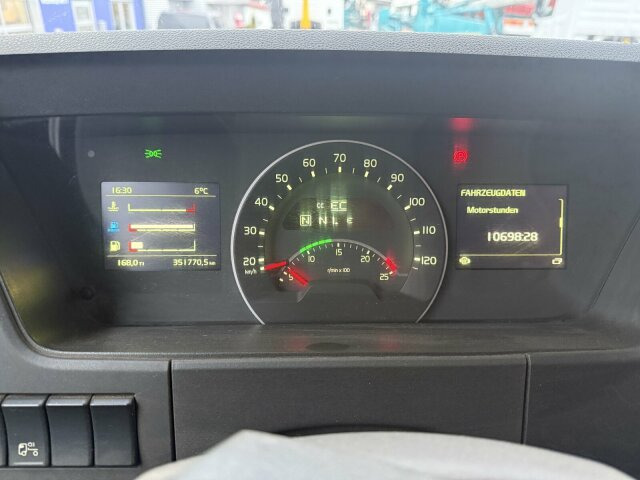 Volvo FMX 500 6x4 Kipper mit Kran Atlas 172.3E - A4 - Самосвал, Автоманипулятор: фото 2 Volvo FMX 500 6x4 Kipper mit Kran Atlas 172.3E - A4 - Самосвал, Автоманипулятор: фото 2