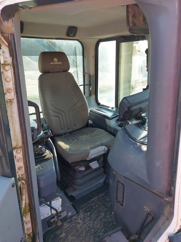 Komatsu D 61 PX-15 E0 - Бульдозер: фото 3 Komatsu D 61 PX-15 E0 - Бульдозер: фото 3