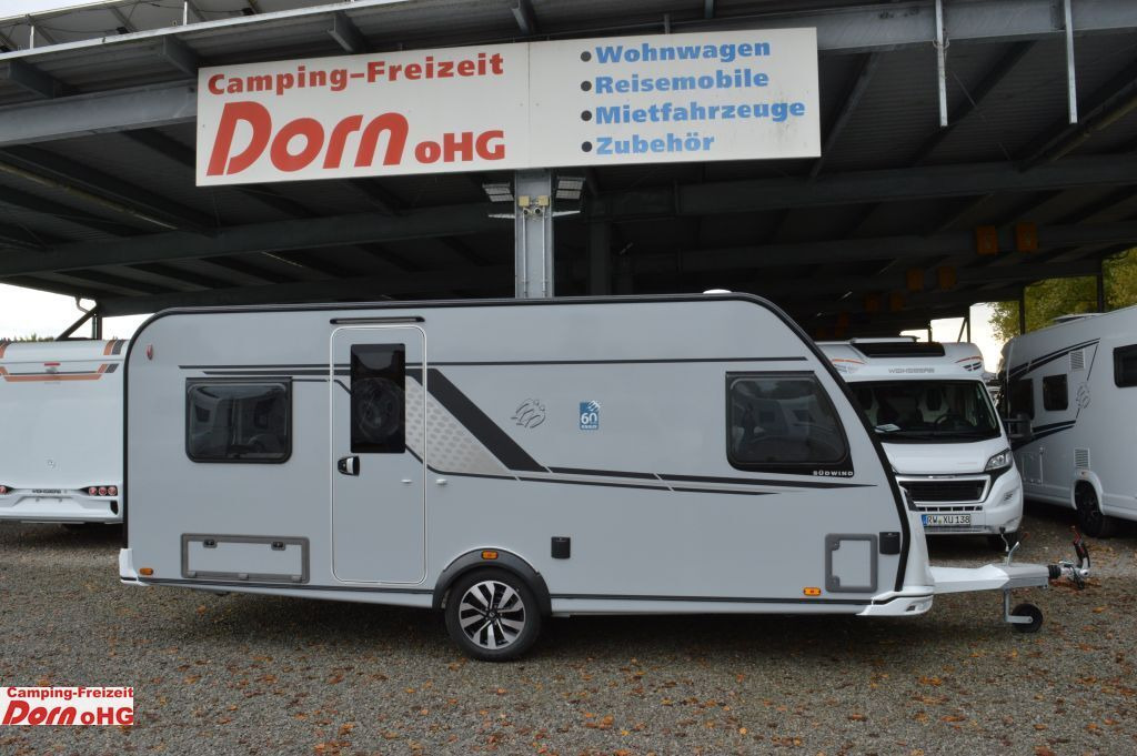 Knaus Südwind 500 FU 60 Years Gas Paket Knaus Südwind 500 FU 60 Years Gas Paket - Прицеп дача: фото 1 Knaus Südwind 500 FU 60 Years Gas Paket Knaus Südwind 500 FU 60 Years Gas Paket - Прицеп дача: фото 1