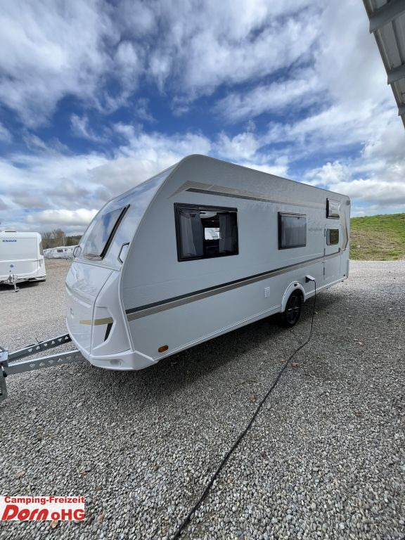 Weinsberg CaraOne 550 QDK Deckenschränke Weinsberg CaraOne 550 QDK Deckenschränke - Прицеп дача: фото 5 Weinsberg CaraOne 550 QDK Deckenschränke Weinsberg CaraOne 550 QDK Deckenschränke - Прицеп дача: фото 5