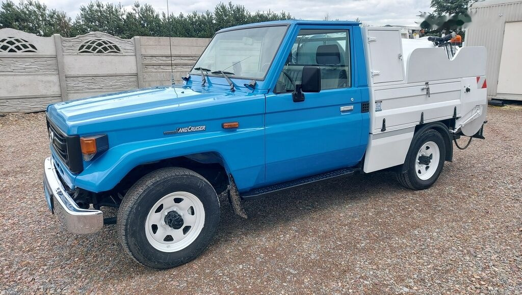 Toyota Land Cruiser COMBI HYDRO CLEANER 4x4 - Ассенизатор: фото 5 Toyota Land Cruiser COMBI HYDRO CLEANER 4x4 - Ассенизатор: фото 5