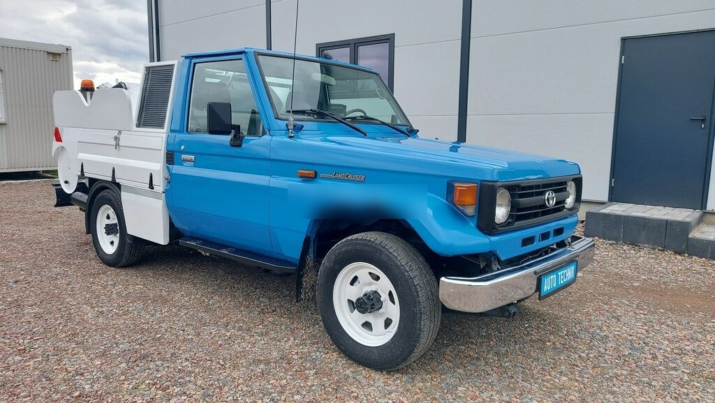 Toyota Land Cruiser COMBI HYDRO CLEANER 4x4 - Ассенизатор: фото 2 Toyota Land Cruiser COMBI HYDRO CLEANER 4x4 - Ассенизатор: фото 2