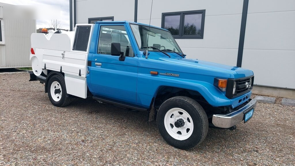 Ассенизатор Toyota Land Cruiser COMBI HYDRO CLEANER 4x4: фото 10