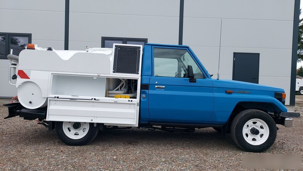 Ассенизатор Toyota Land Cruiser COMBI HYDRO CLEANER 4x4: фото 16