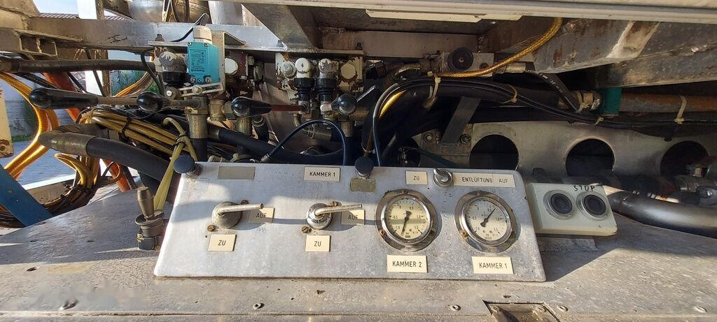 Грузовик-цистерна для транспортировки топлива Volkswagen LT55 HOLZMANN Inox: фото 26