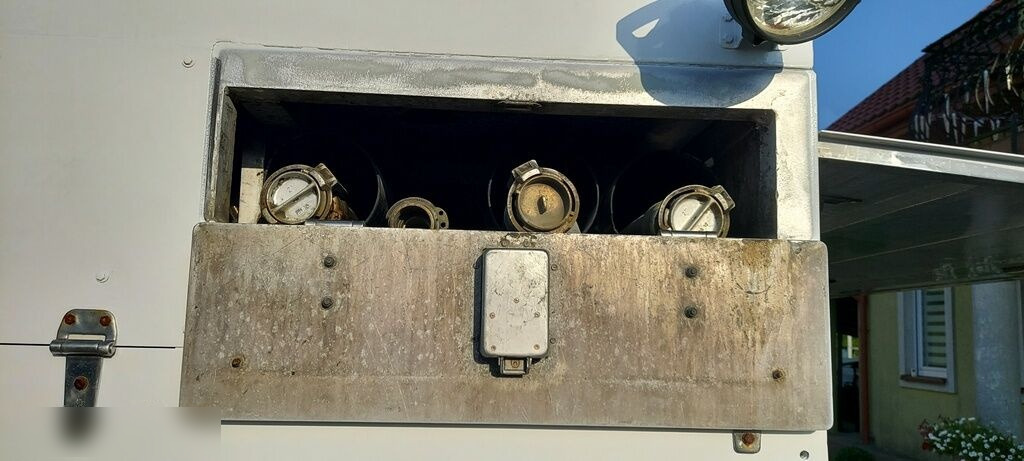 Грузовик-цистерна для транспортировки топлива Volkswagen LT55 HOLZMANN Inox: фото 38