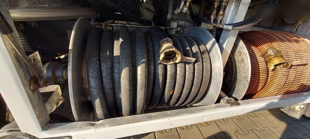 Грузовик-цистерна для транспортировки топлива Volkswagen LT55 HOLZMANN Inox: фото 32