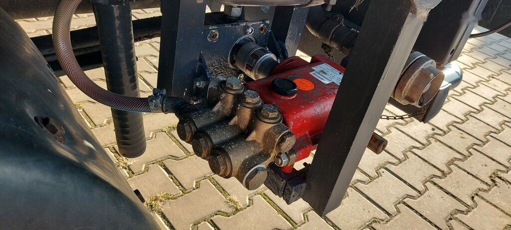 Грузовик-цистерна для транспортировки топлива Volkswagen LT55 HOLZMANN Inox: фото 20