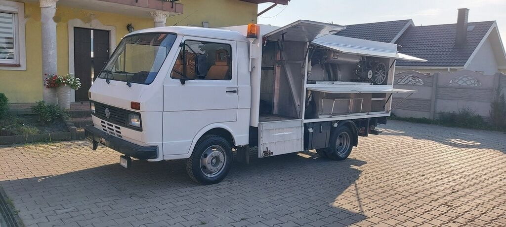 Volkswagen LT55 HOLZMANN Inox - Грузовик-цистерна: фото 1 Volkswagen LT55 HOLZMANN Inox - Грузовик-цистерна: фото 1