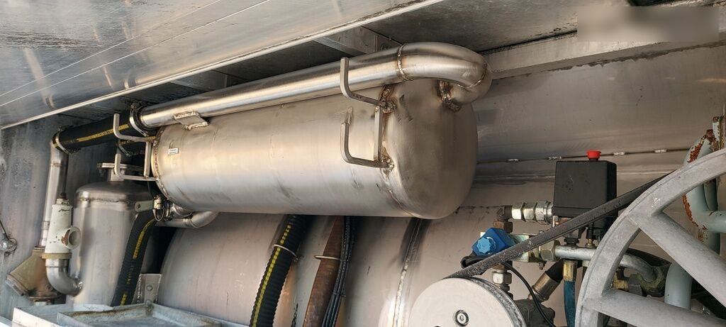 Грузовик-цистерна для транспортировки топлива Volkswagen LT55 HOLZMANN Inox: фото 19