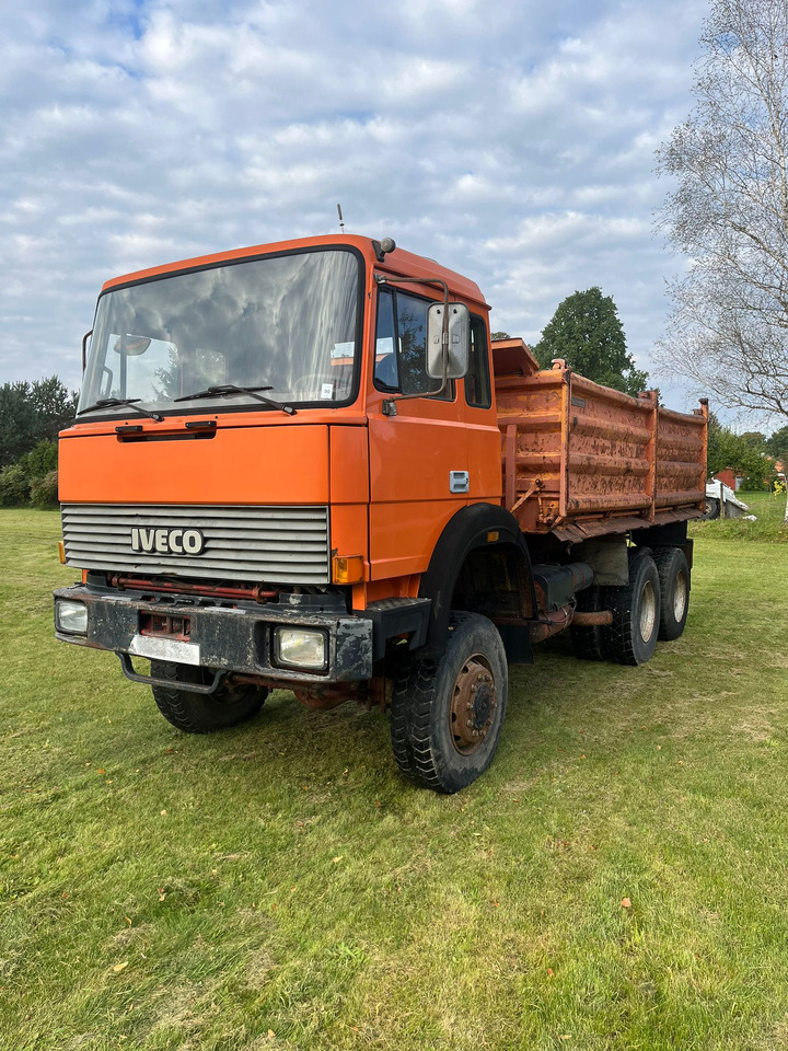 IVECO Magirus 260-30 - Самосвал: фото 3 IVECO Magirus 260-30 - Самосвал: фото 3