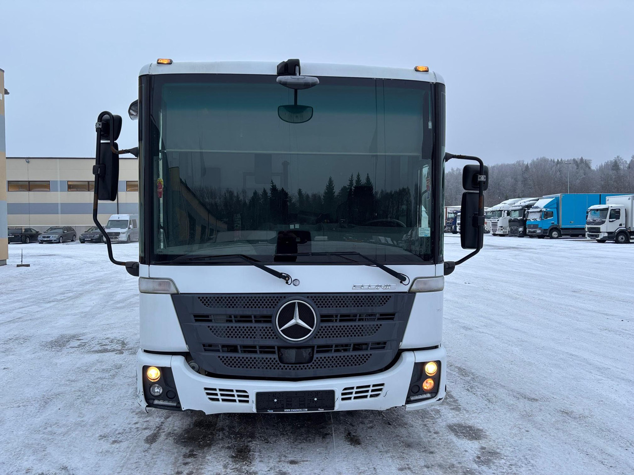Mercedes-Benz ECONIC 2630 - Мусоровоз: фото 3 Mercedes-Benz ECONIC 2630 - Мусоровоз: фото 3