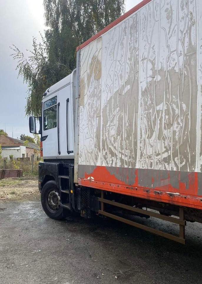RENAULT Magnum 430 ID1611 - Грузовик с закрытым кузовом: фото 4 RENAULT Magnum 430 ID1611 - Грузовик с закрытым кузовом: фото 4