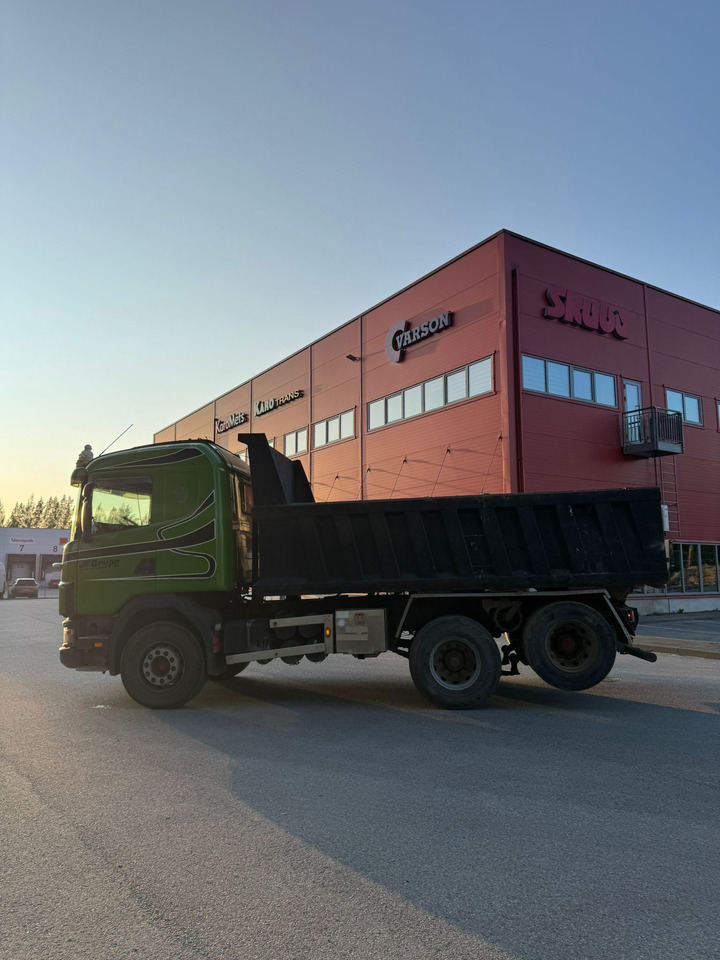 SCANIA 124G.400 - Самосвал: фото 4 SCANIA 124G.400 - Самосвал: фото 4
