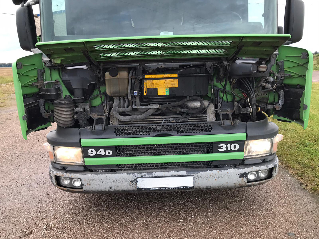 SCANIA 94D.310 - Грузовик с закрытым кузовом: фото 3 SCANIA 94D.310 - Грузовик с закрытым кузовом: фото 3