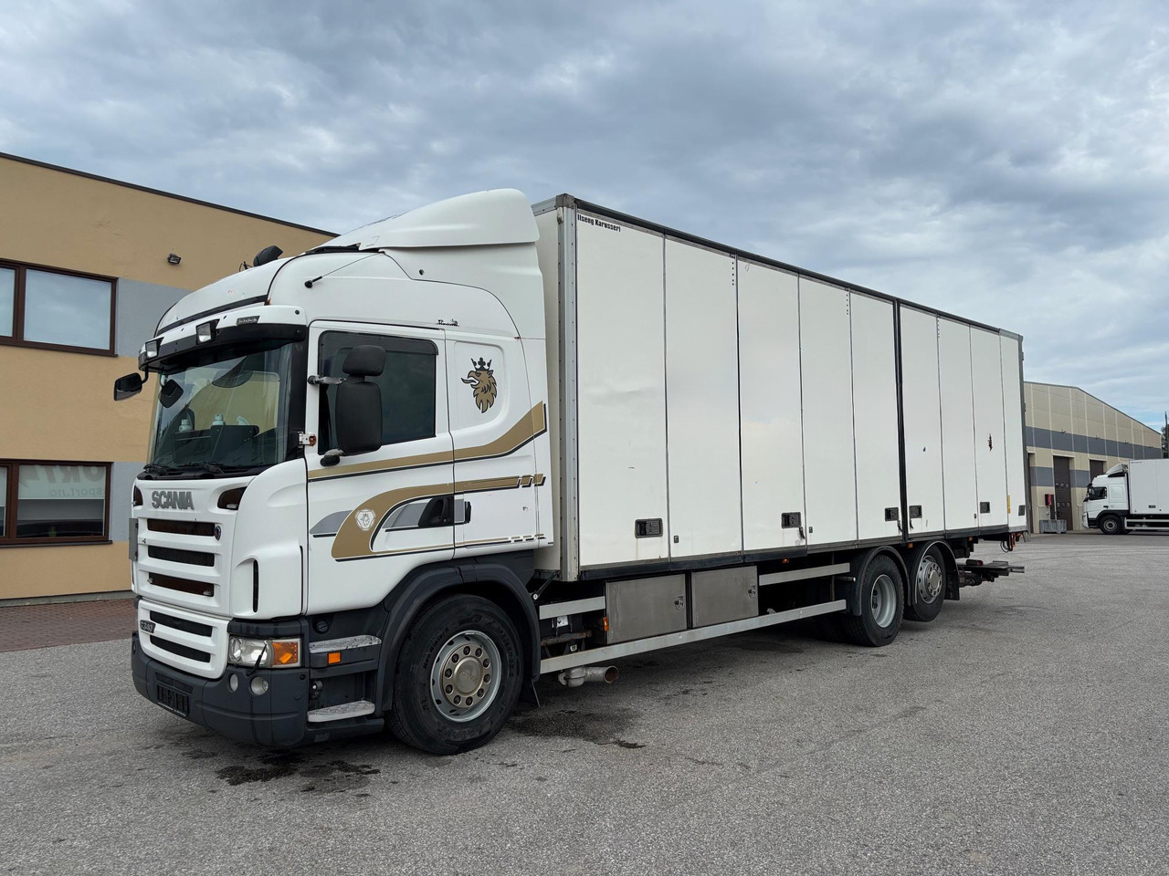 SCANIA G340 - Грузовик с закрытым кузовом: фото 3 SCANIA G340 - Грузовик с закрытым кузовом: фото 3