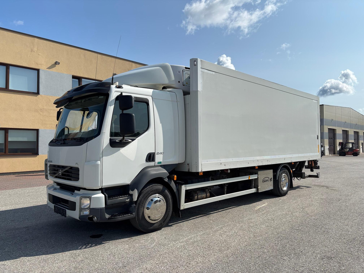 VOLVO FL240 - Рефрижератор: фото 3 VOLVO FL240 - Рефрижератор: фото 3
