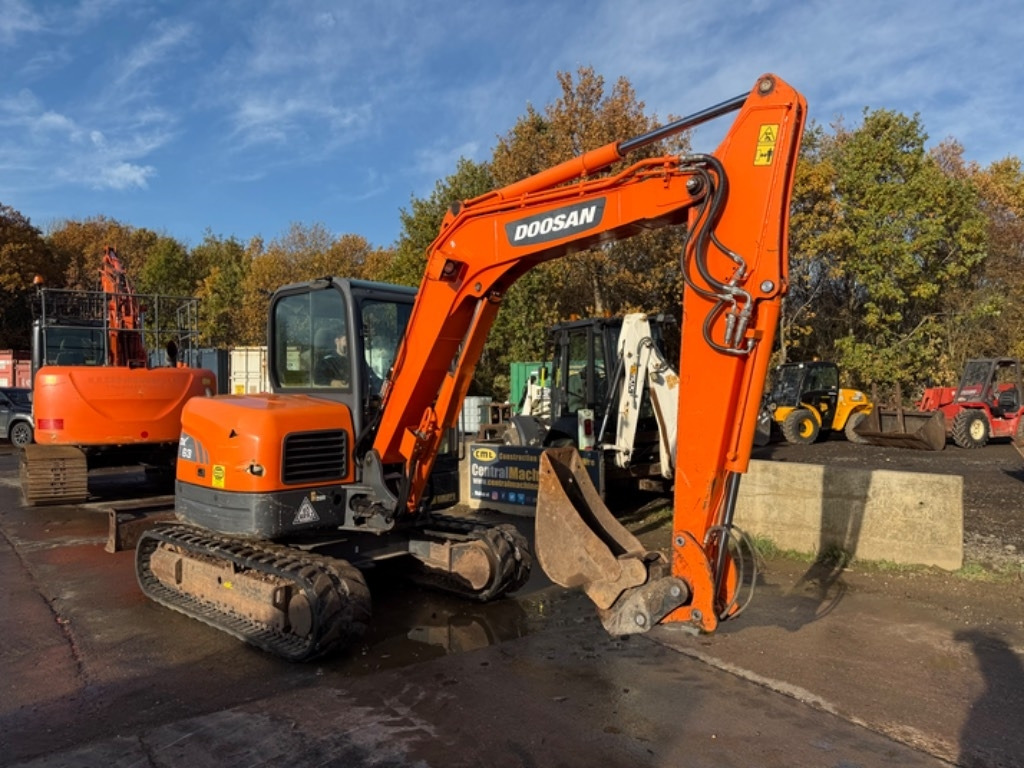 Doosan DX 63-3 - Мини-экскаватор: фото 5 Doosan DX 63-3 - Мини-экскаватор: фото 5