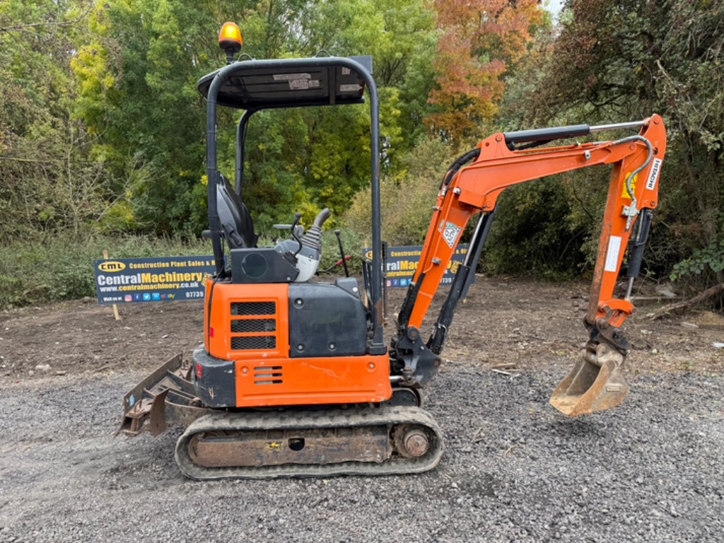 Hitachi ZX 19 U-6 - Мини-экскаватор: фото 1 Hitachi ZX 19 U-6 - Мини-экскаватор: фото 1