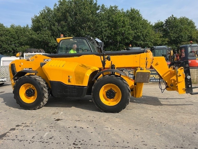 JCB 540-140 - Телескопический погрузчик: фото 1 JCB 540-140 - Телескопический погрузчик: фото 1