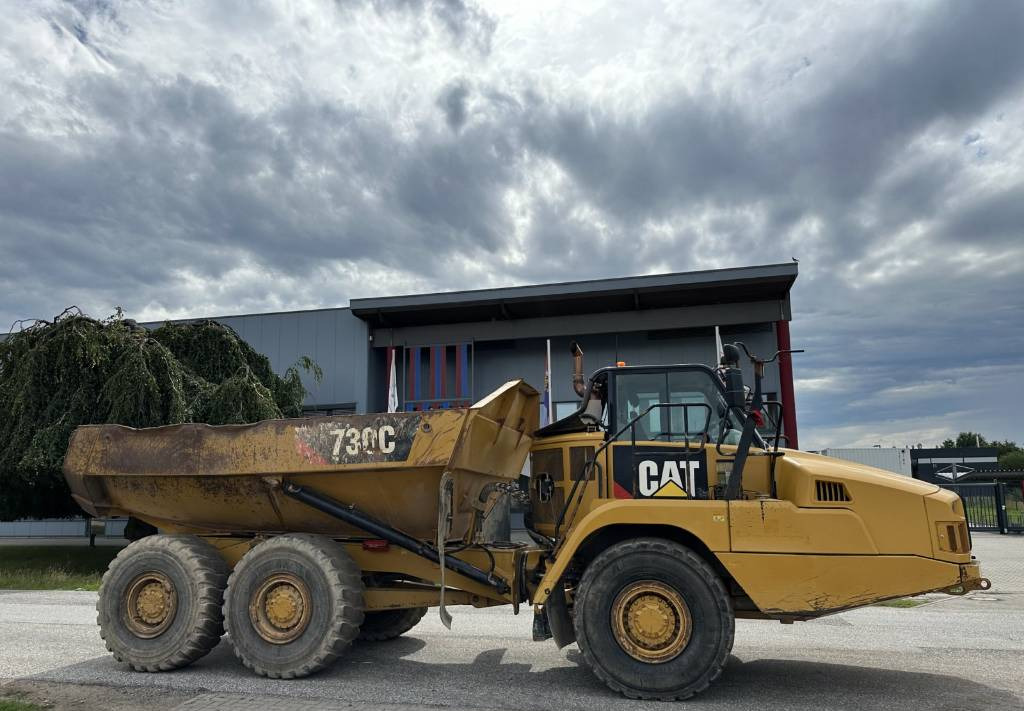 CAT 730 C Auto lubrication + Klima CE + EPA - Сочленённый самосвал: фото 5 CAT 730 C Auto lubrication + Klima CE + EPA - Сочленённый самосвал: фото 5