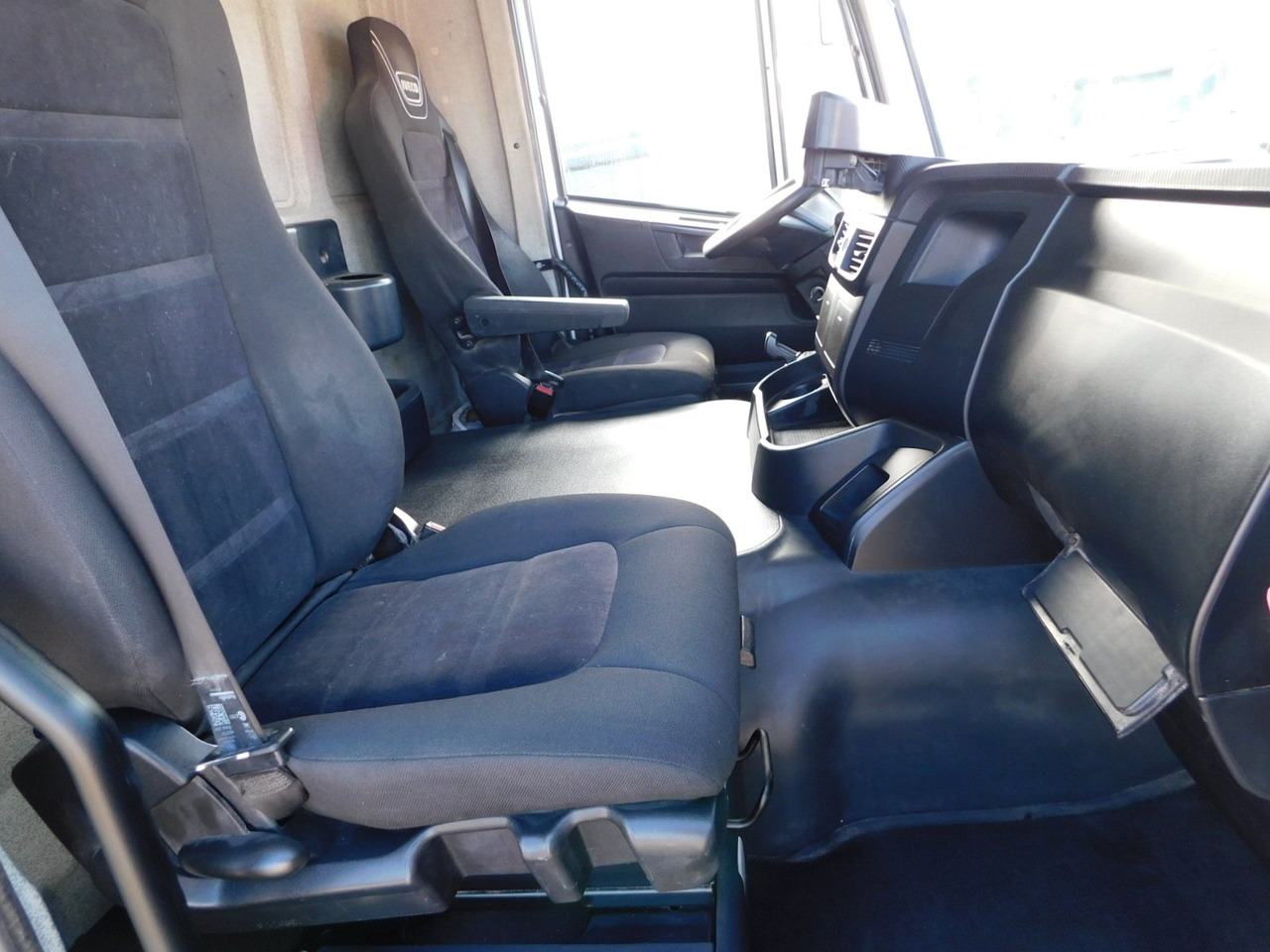 Iveco Ad340x - Автобетоносмеситель: фото 5 Iveco Ad340x - Автобетоносмеситель: фото 5