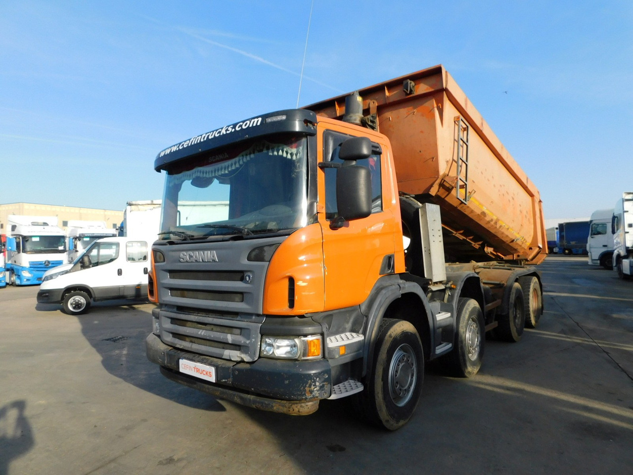 Scania P 420 - Самосвал: фото 1 Scania P 420 - Самосвал: фото 1