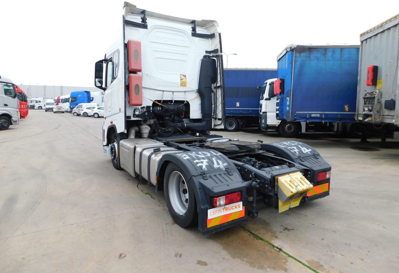 Ford F max ll 4x2 scab e6 12tx2620 - Тягач: фото 4 Ford F max ll 4x2 scab e6 12tx2620 - Тягач: фото 4