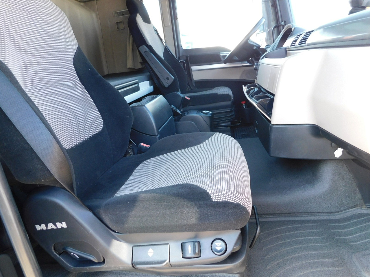 Man Tgx - Тягач: фото 5 Man Tgx - Тягач: фото 5