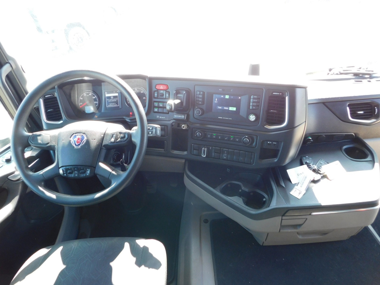 Тягач Scania R500: фото 7