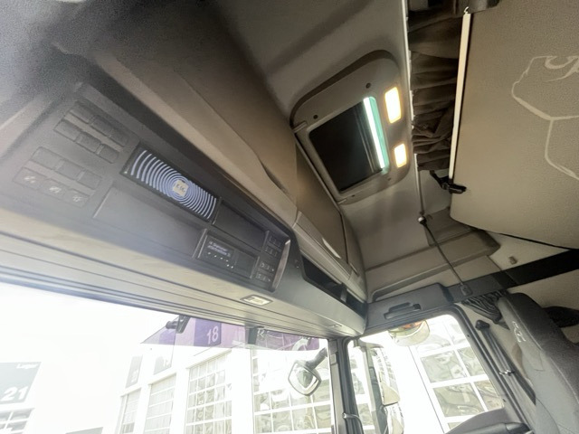 MAN TGX 26.470 6x2-4 LL - alle Achsen neu bereift AHK - Грузовик-контейнеровоз/ Сменный кузов: фото 2 MAN TGX 26.470 6x2-4 LL - alle Achsen neu bereift AHK - Грузовик-контейнеровоз/ Сменный кузов: фото 2
