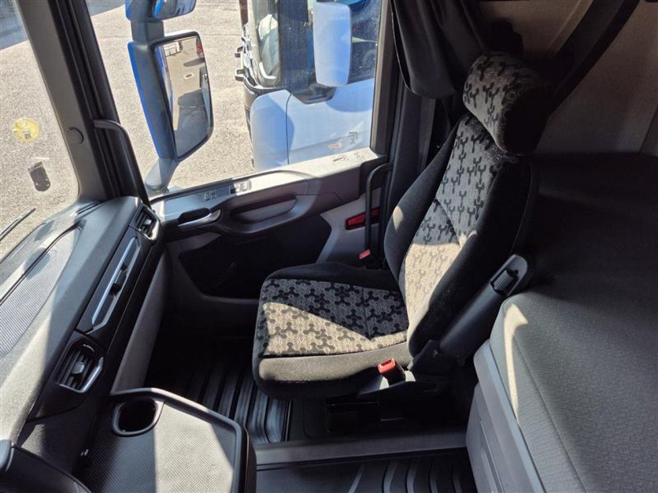 Scania R 450 - Тягач: фото 4 Scania R 450 - Тягач: фото 4