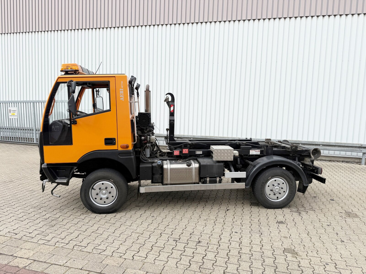 Крюковой мультилифт AEBI Schmidt MT750 4x4 AEBI Schmidt MT750 4x4, City-Abroller, Winterdienstausstattung, 2x AHK: фото 15