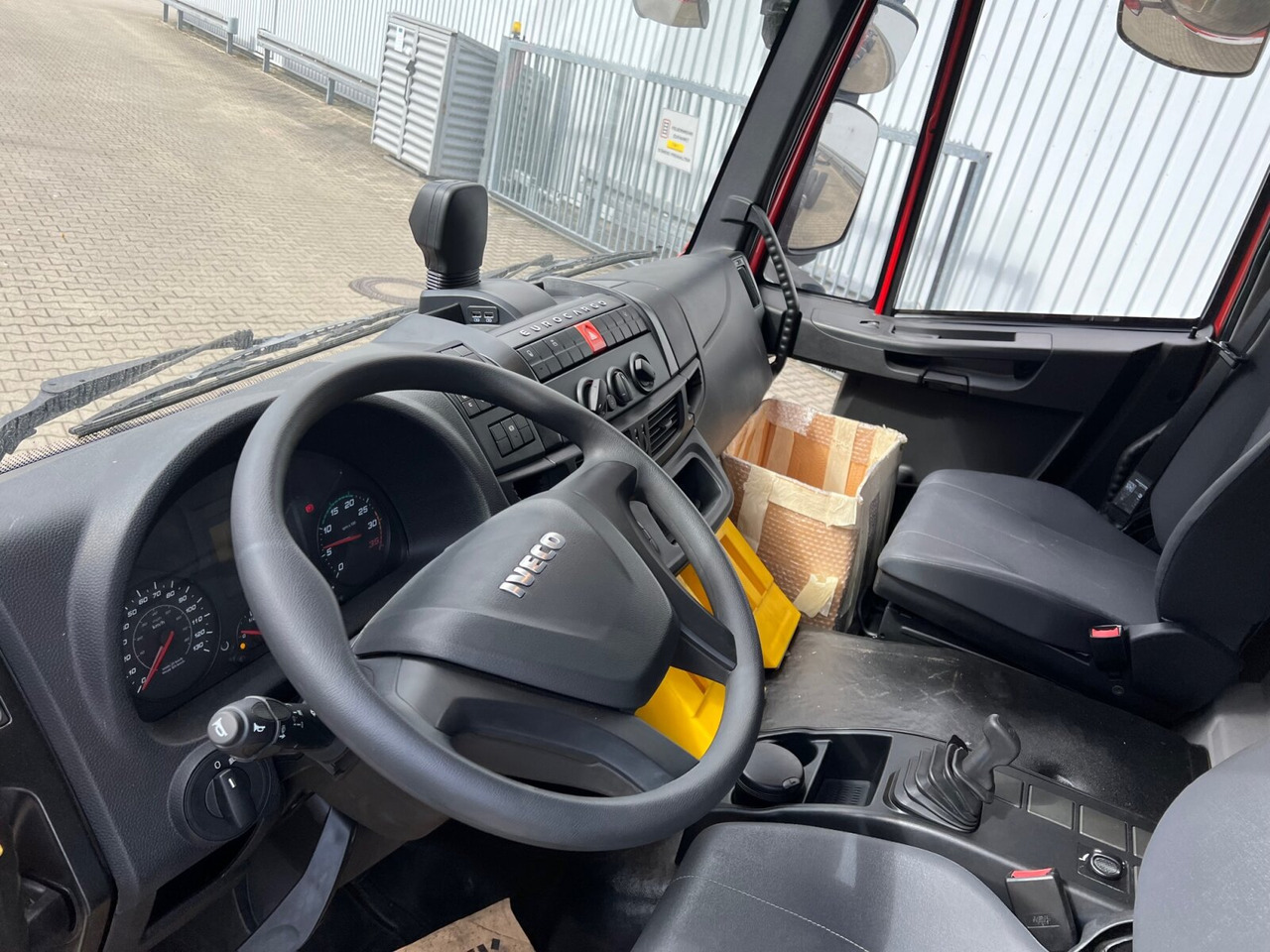 EuroCargo ML160E32 4x2 EuroCargo ML160E32 4x2, Feuerwehr - Крюковой мультилифт: фото 4 EuroCargo ML160E32 4x2 EuroCargo ML160E32 4x2, Feuerwehr - Крюковой мультилифт: фото 4