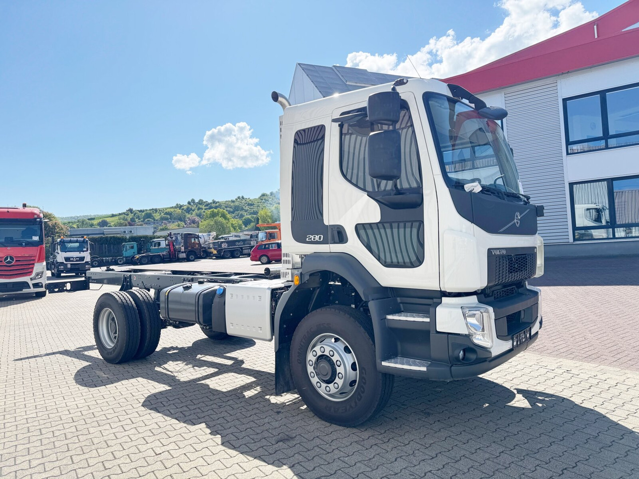 Новый Грузовик-шасси FL 280 4x4 FL 280 4x4, Nebenantrieb: фото 9