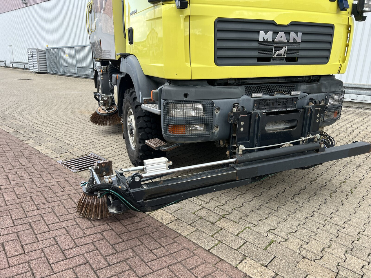 Грузовик MAN TGM 13.280 4X4 BL TGM 13.280 4X4 BL, Kehhrmaschine Nothelfer Kobit K6: фото 13