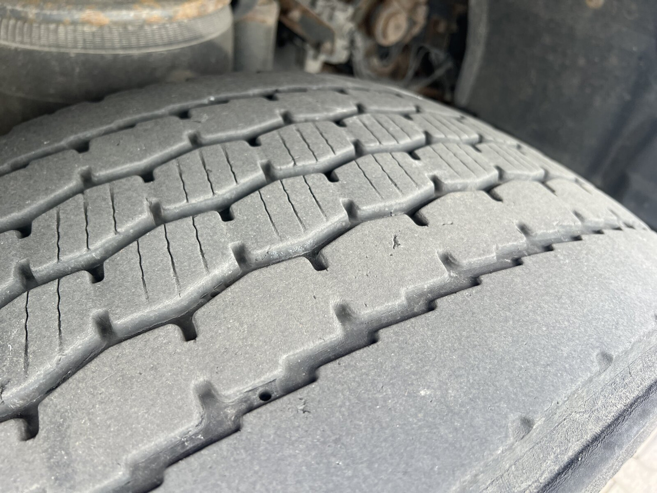 Mercedes-Benz Actros 2541 L 6x2 Actros 2541 L 6x2, Fahrschulausstattung, MegaSpace, Retarder, Liftachse, Traum Zustand - Грузовик: фото 3 Mercedes-Benz Actros 2541 L 6x2 Actros 2541 L 6x2, Fahrschulausstattung, MegaSpace, Retarder, Liftachse, Traum Zustand - Грузовик: фото 3