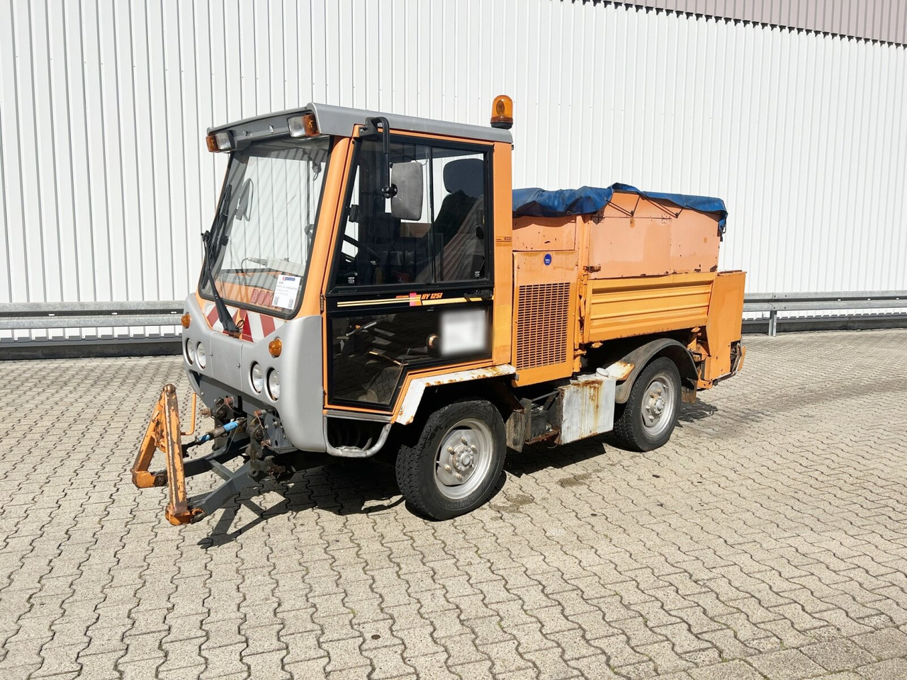 HY 1251 / 4x4 Bokimobil, Winterdienst, Kehr/Saugmaschine KIEFER HY 1251 / 4x4 Bokimobil, Winterdienst - Коммунальный трактор: фото 1 HY 1251 / 4x4 Bokimobil, Winterdienst, Kehr/Saugmaschine KIEFER HY 1251 / 4x4 Bokimobil, Winterdienst - Коммунальный трактор: фото 1