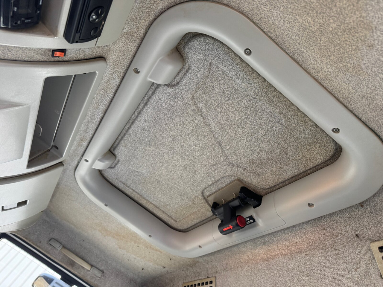 Iveco EuroCargo ML 80E18 K 4x2 EuroCargo ML 80E18 K 4x2 - Самосвал: фото 4 Iveco EuroCargo ML 80E18 K 4x2 EuroCargo ML 80E18 K 4x2 - Самосвал: фото 4