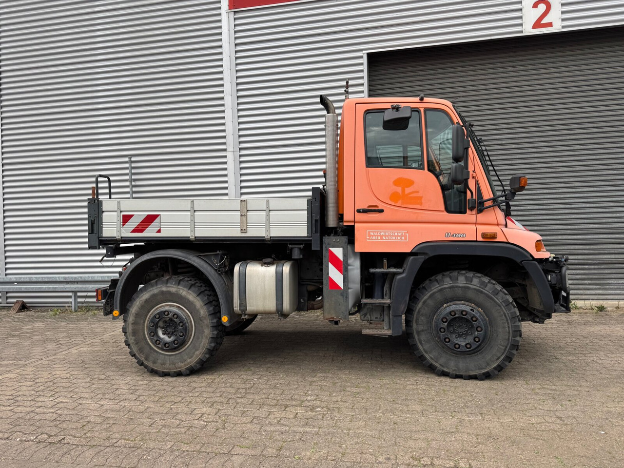 Unimog U 400 405/12 4x4 U 400 405/12 4x4, Kipper, Kommunalhydraulik, VarioPilot, Zapfwelle - Коммерческий автомобиль: фото 2 Unimog U 400 405/12 4x4 U 400 405/12 4x4, Kipper, Kommunalhydraulik, VarioPilot, Zapfwelle - Коммерческий автомобиль: фото 2