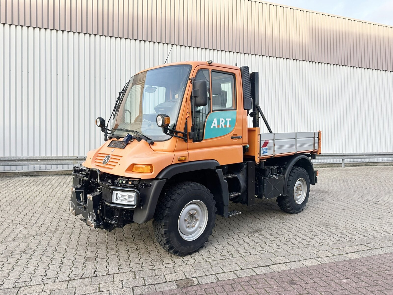 Unimog U300 405/10 4x4 U300 405/10 4x4, Kommunalhydraulik, Frontzapfwelle, Kipper - Коммерческий автомобиль: фото 1 Unimog U300 405/10 4x4 U300 405/10 4x4, Kommunalhydraulik, Frontzapfwelle, Kipper - Коммерческий автомобиль: фото 1