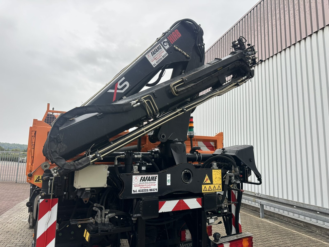 Unimog U500 4x4 U500 4x4 405/40 mit Heckkran Hiab 077-1 HiDuo, absattelbar, Funk - Коммерческий автомобиль: фото 3 Unimog U500 4x4 U500 4x4 405/40 mit Heckkran Hiab 077-1 HiDuo, absattelbar, Funk - Коммерческий автомобиль: фото 3