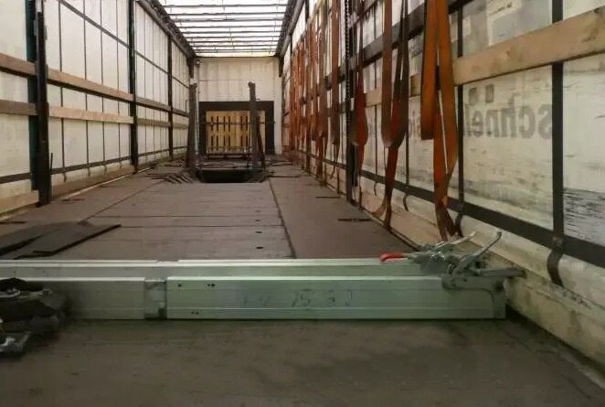 Krone SDP 27 eLCQ4-CS Coil Liner SDP 27 eLCQ4-CS Coil Liner, Coilmulde, Liftachse, Edscha - Полуприцеп бортовой/ Платформа: фото 5 Krone SDP 27 eLCQ4-CS Coil Liner SDP 27 eLCQ4-CS Coil Liner, Coilmulde, Liftachse, Edscha - Полуприцеп бортовой/ Платформа: фото 5