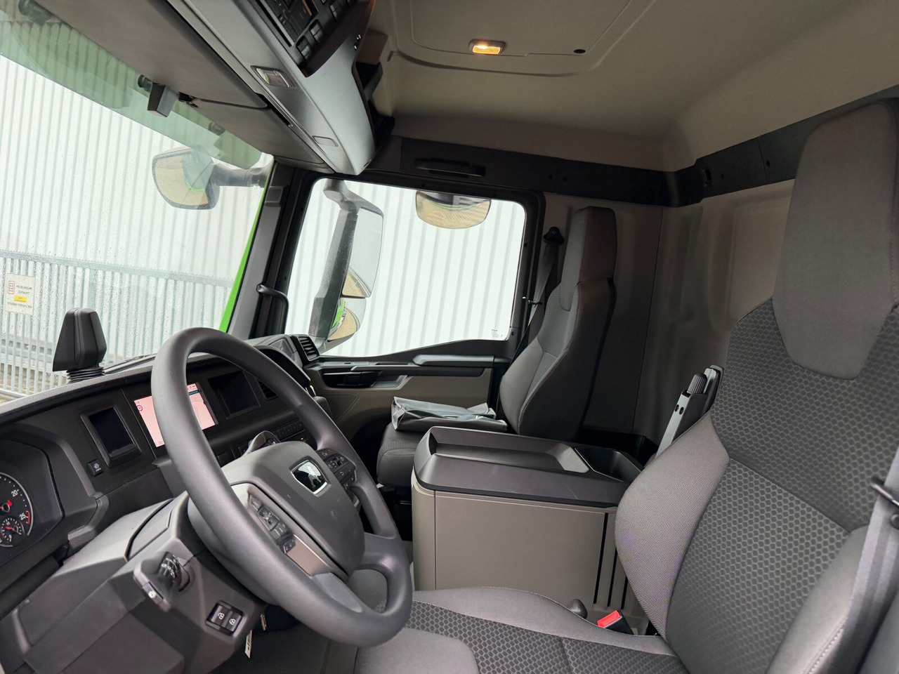 MAN TGS 26.520 6x2-2 BL TGS 26.520 6x2-2 BL, Navi, Liftachse - Крюковой мультилифт: фото 5 MAN TGS 26.520 6x2-2 BL TGS 26.520 6x2-2 BL, Navi, Liftachse - Крюковой мультилифт: фото 5