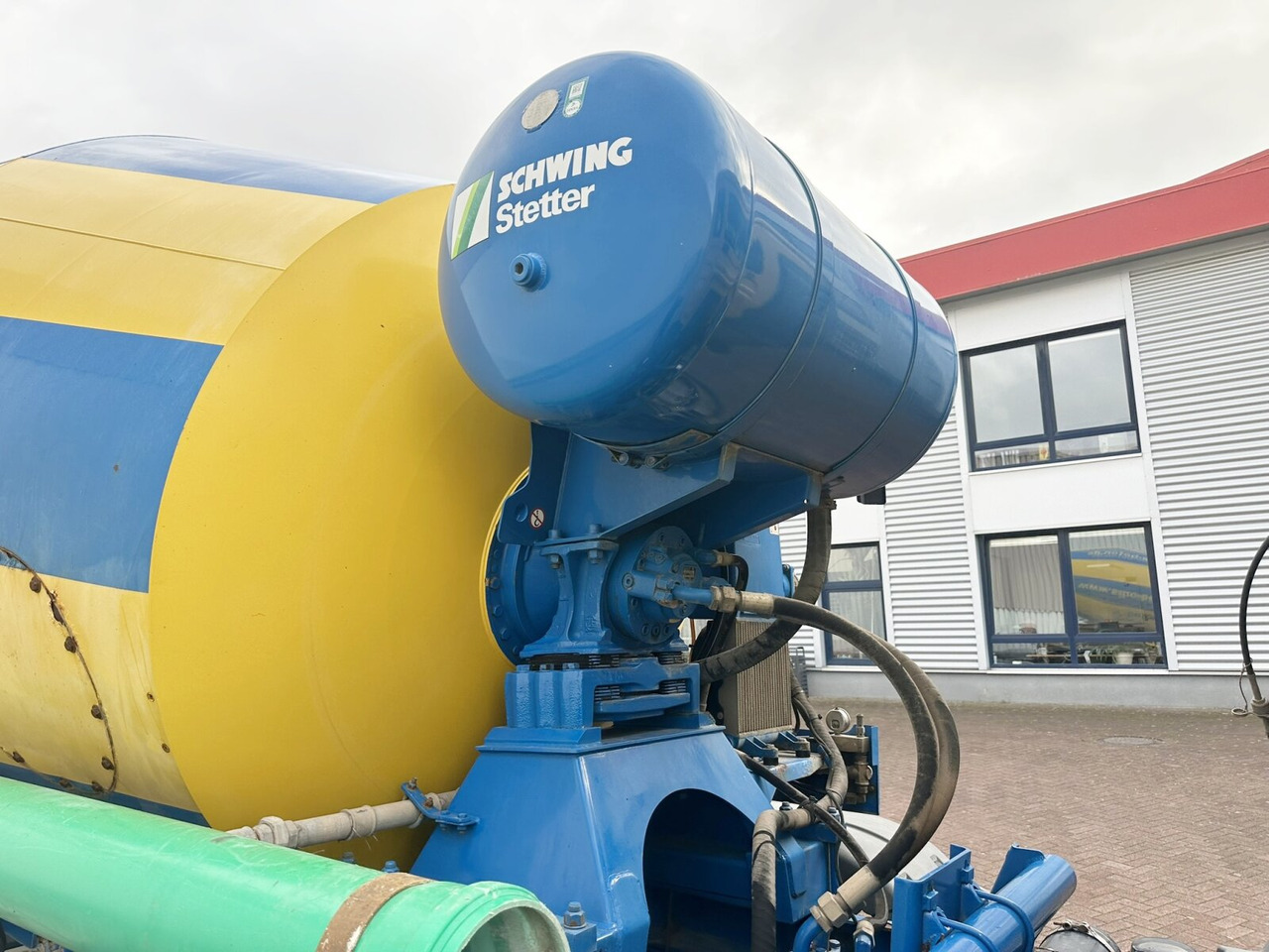 MAN TGS 32.400 8X4 BB TGS 32.400 8x4 BB, Stetter ca. 9m³ - Автобетоносмеситель: фото 2 MAN TGS 32.400 8X4 BB TGS 32.400 8x4 BB, Stetter ca. 9m³ - Автобетоносмеситель: фото 2