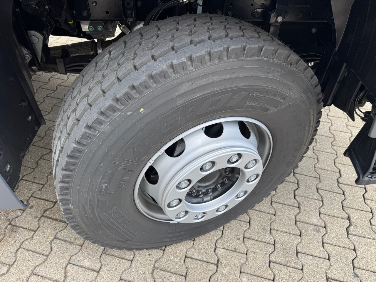 MAN TGS 41.440/480 8x4 BB TGS 41.440/480 8x4 BB, Mulde ca. 16m³ mit hydraulischer Heckklappe, mehrfach VORHANDEN - Грузовик-шасси: фото 3 MAN TGS 41.440/480 8x4 BB TGS 41.440/480 8x4 BB, Mulde ca. 16m³ mit hydraulischer Heckklappe, mehrfach VORHANDEN - Грузовик-шасси: фото 3