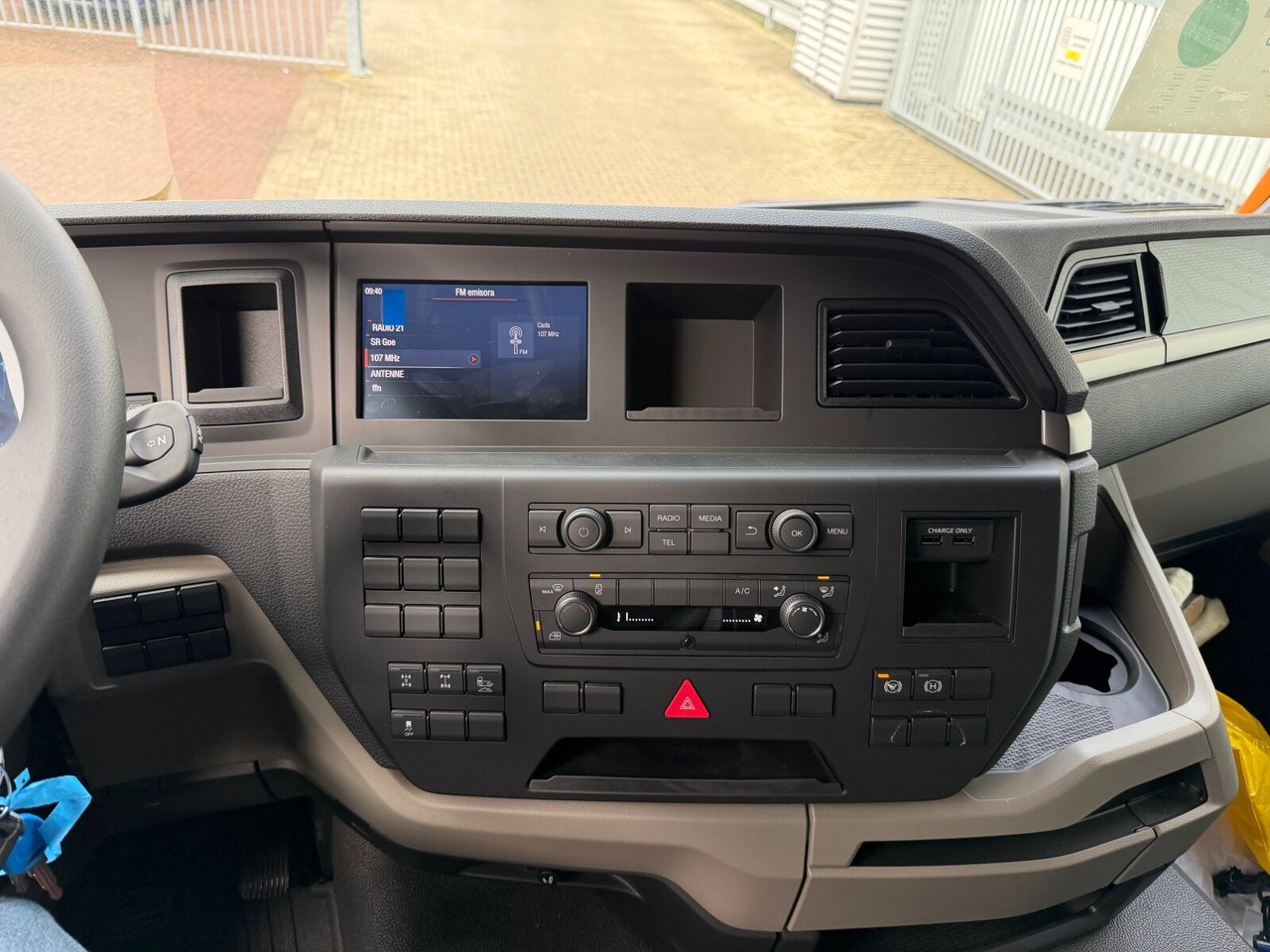 MAN TGS 41.440 8x4 BB CH TGS 41.440 8x4 BB CH, Retarder, MEHRFACH VORHANDEN! - Грузовик-шасси: фото 5 MAN TGS 41.440 8x4 BB CH TGS 41.440 8x4 BB CH, Retarder, MEHRFACH VORHANDEN! - Грузовик-шасси: фото 5