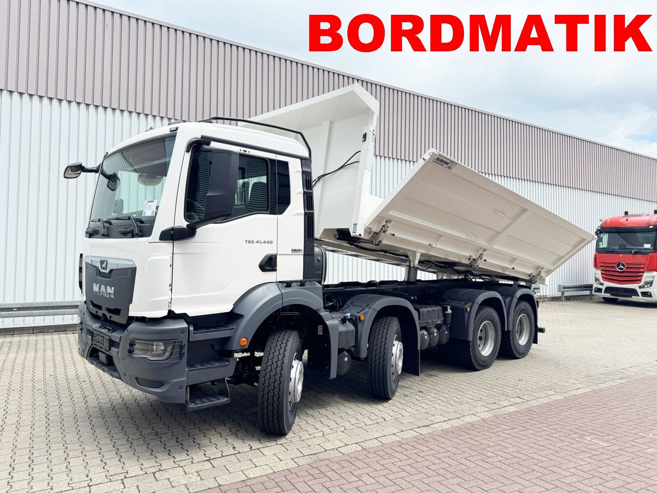 MAN TGS 41.440 8x4 BB TGS 41.440 8x4 BB, Bordmatik, ca. 16m³ - Грузовик-шасси: фото 1 MAN TGS 41.440 8x4 BB TGS 41.440 8x4 BB, Bordmatik, ca. 16m³ - Грузовик-шасси: фото 1