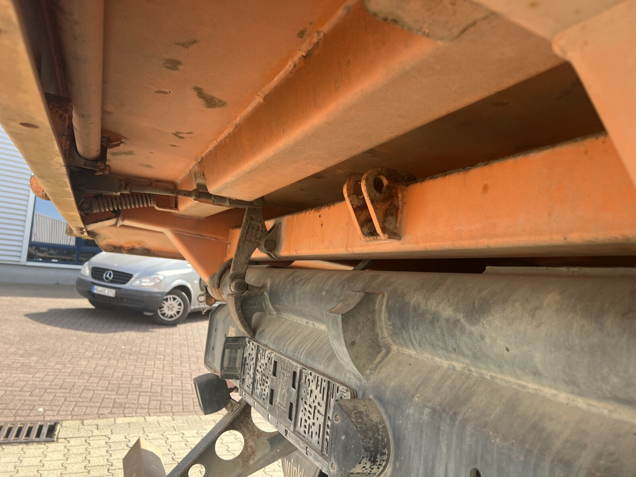 Самосвальный прицеп Meiller Meiller MZDA 18/2 Meiller MZDA 18/2, geteilte Bordwände: фото 9 Самосвальный прицеп Meiller Meiller MZDA 18/2 Meiller MZDA 18/2, geteilte Bordwände: фото 9